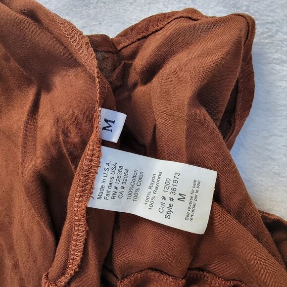 Left Of Center Womens Rust Brown Roll-Tab Sleeve Back Buttons Tunic Top Medium - Picture 5 of 10